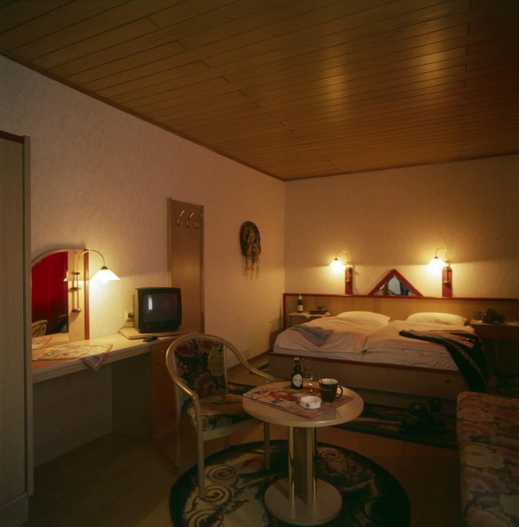 Gasthaus-Pension Islekhoehe Gansen Krautscheid Room photo